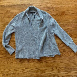 Banana Republic Gray and White Open Front Sweater